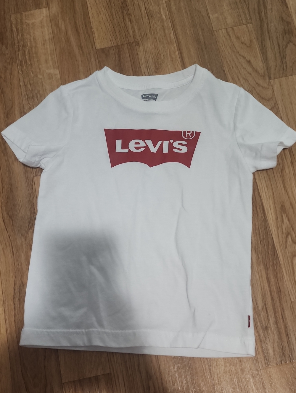 Levi's White Tee with Red Logo - Kids Short Sleeve
